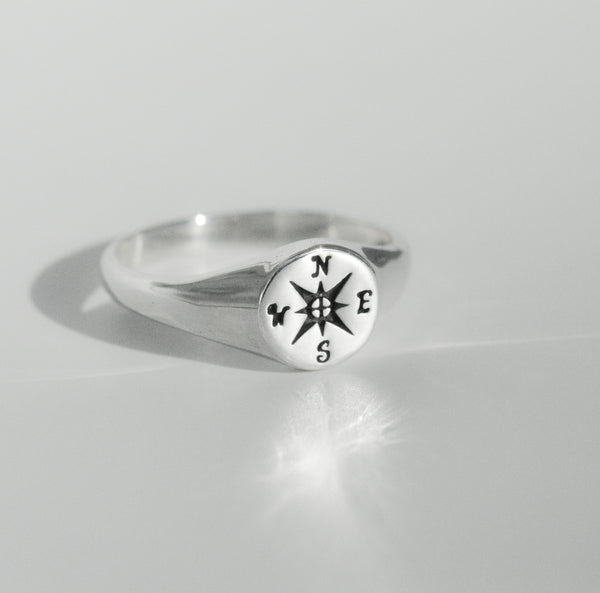 Compass Signet Ring – Silver